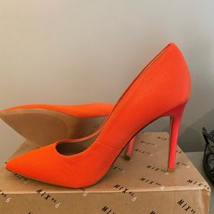 Mix No. 6 Danyah Pump - NEW IN BOX